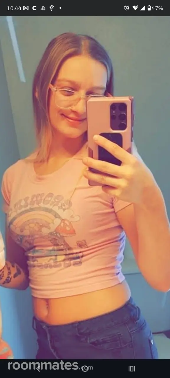 Profile photo 4 of 4