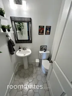 Room for rent in Crowley, TX $900, townhouse