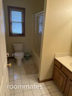 Room for rent in East Stroudsburg, PA $650, house