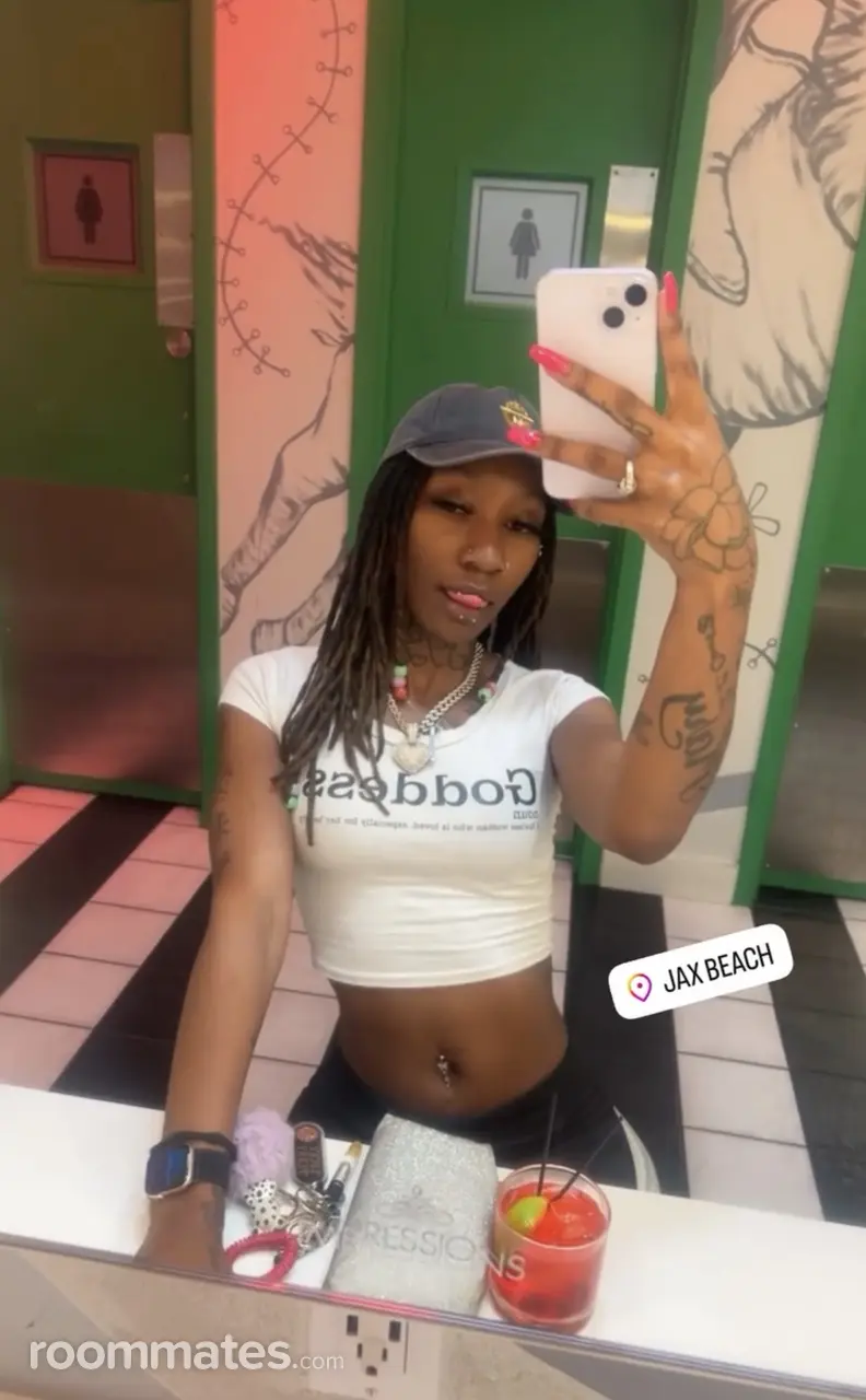 Profile photo 2 of 4