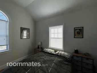 Room for rent in Waltham, MA $1267, house