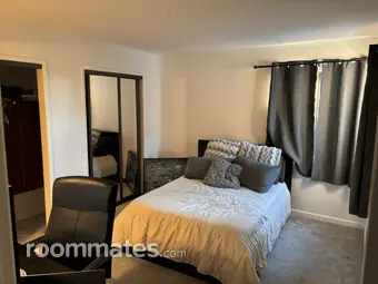 Room for rent in Sacramento, CA $1300, townhouse
