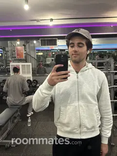 Roommate looking Manhattan, NY, $2000