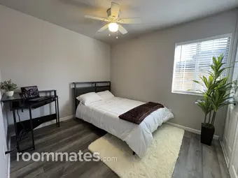 Room for rent in Rialto, CA $800, house