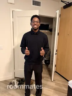Roommate looking Irvine, CA, $2000
