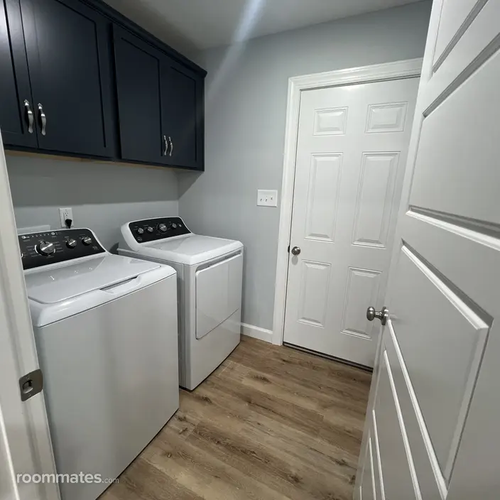 Room for rent in Selma, NC $600, house