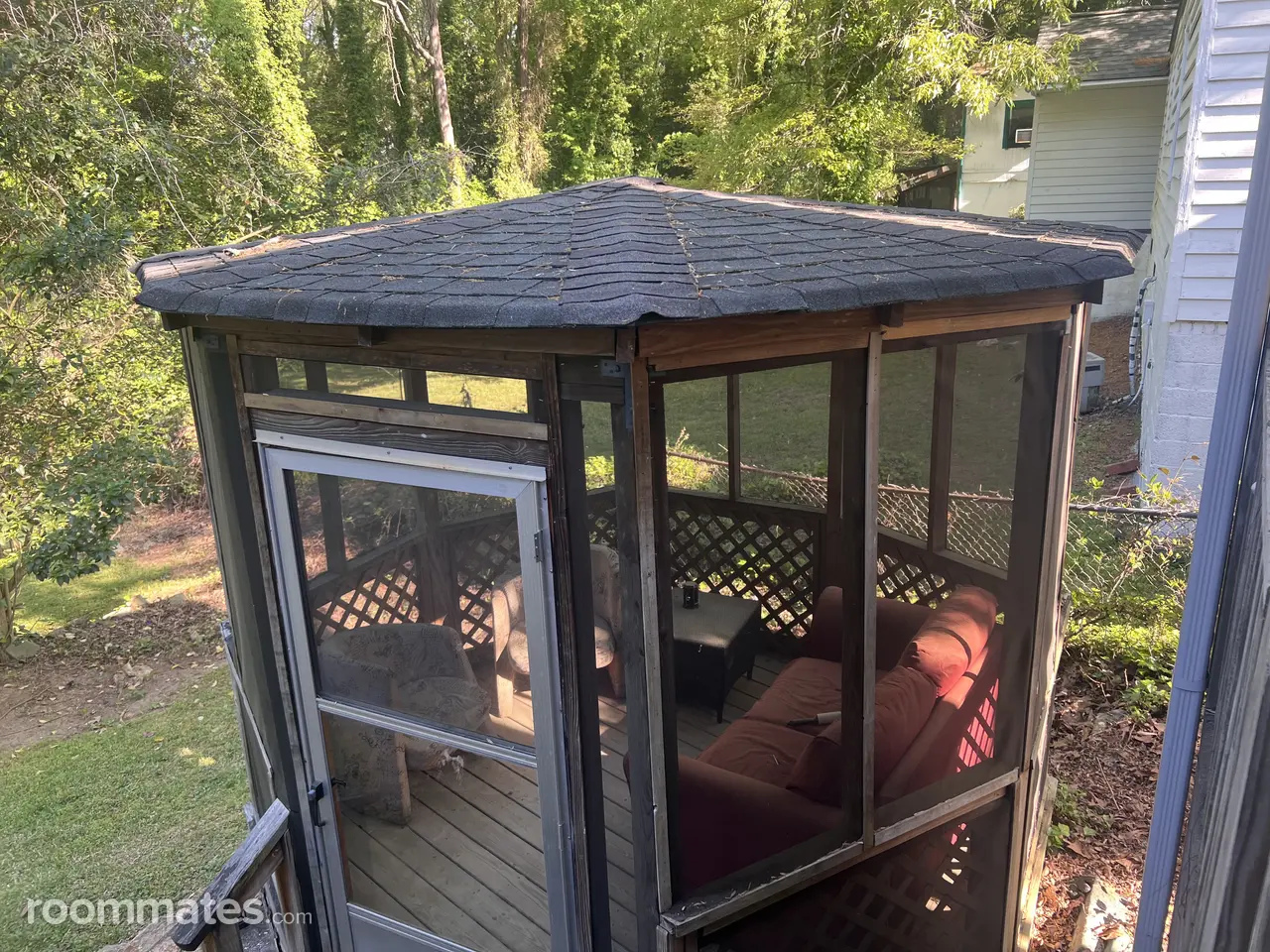 Profile photo 10 of 16