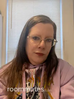 Roommate looking Haverhill, MA, $1000