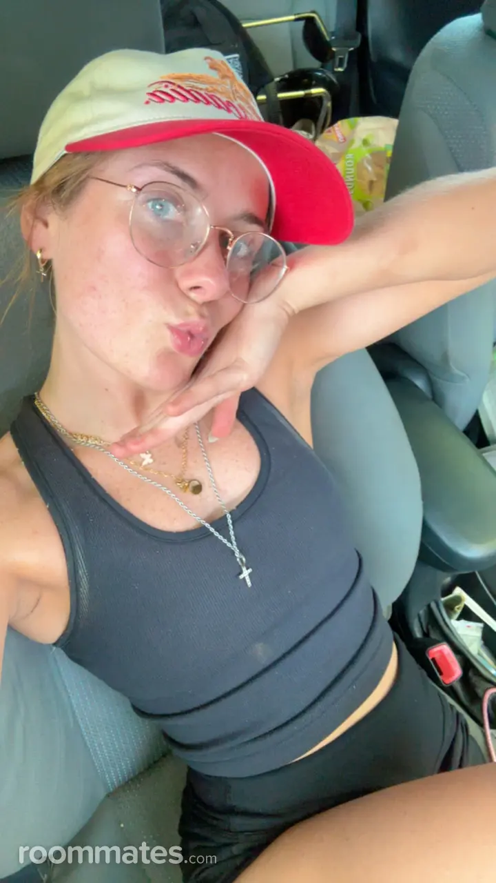 Profile photo 3 of 8