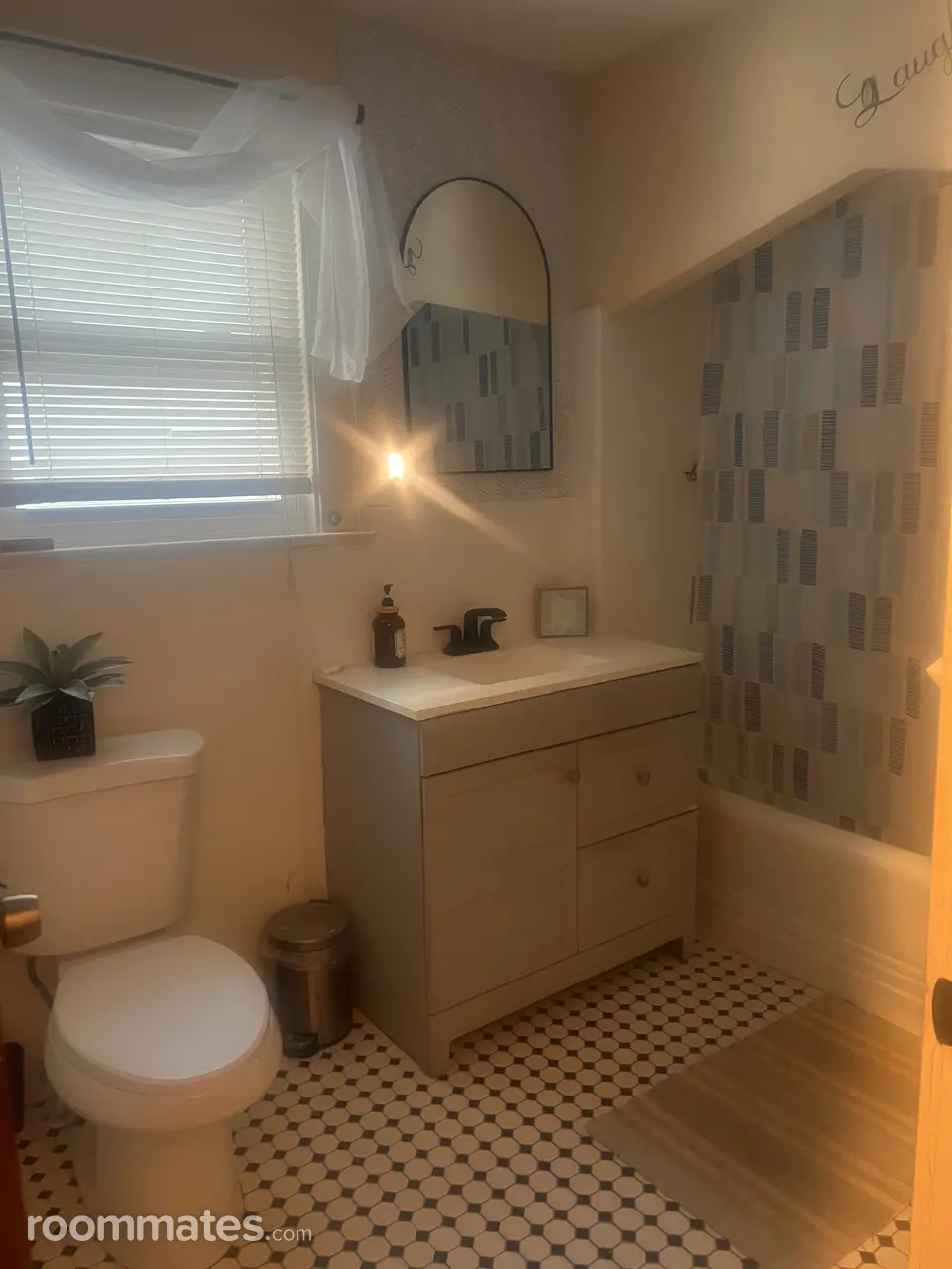 Profile photo 4 of 5