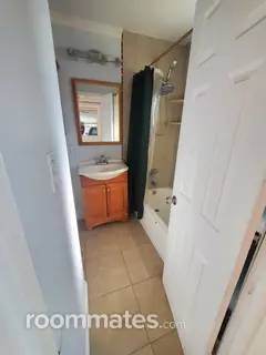Room for rent in Lomita, CA $1350, house