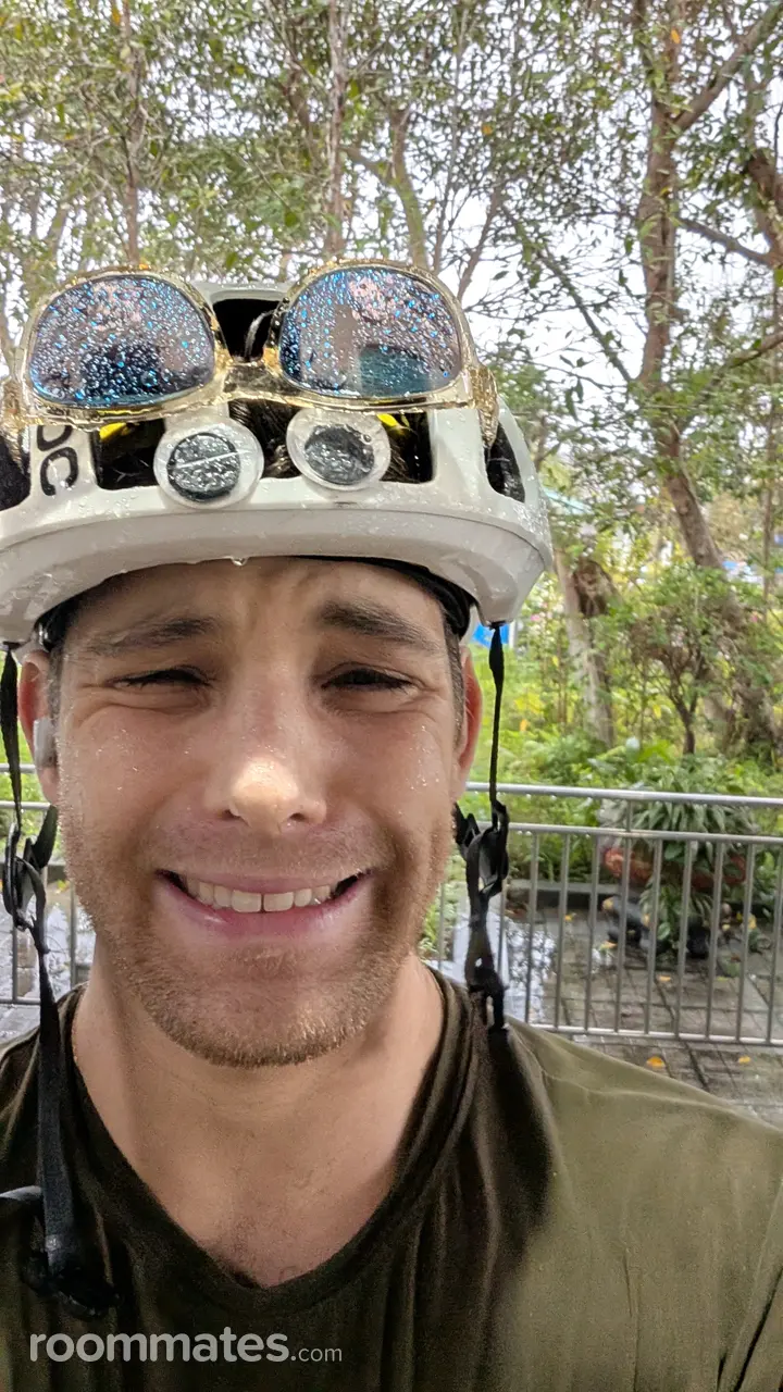 Profile photo 2 of 4