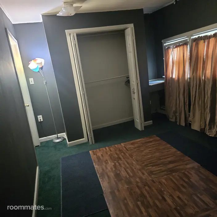 Room for rent in East Hanover, NJ $1000, house