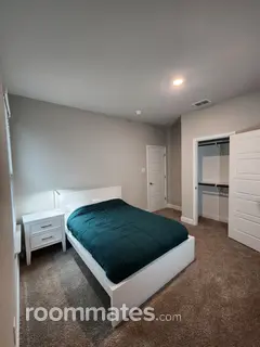 Room for rent in Denton, TX $700, house