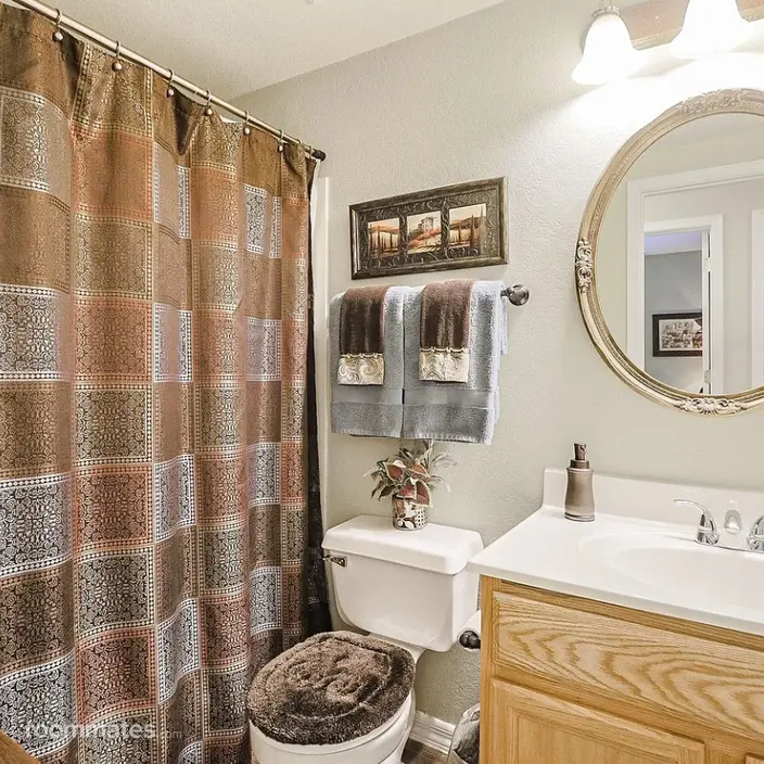 Room for rent in Phoenix, AZ $800, house