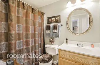 Room for rent in Phoenix, AZ $800, house