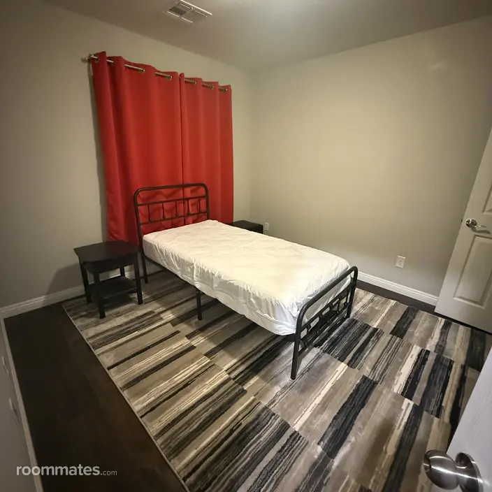 Room for rent in Las Vegas, NV $1075, house