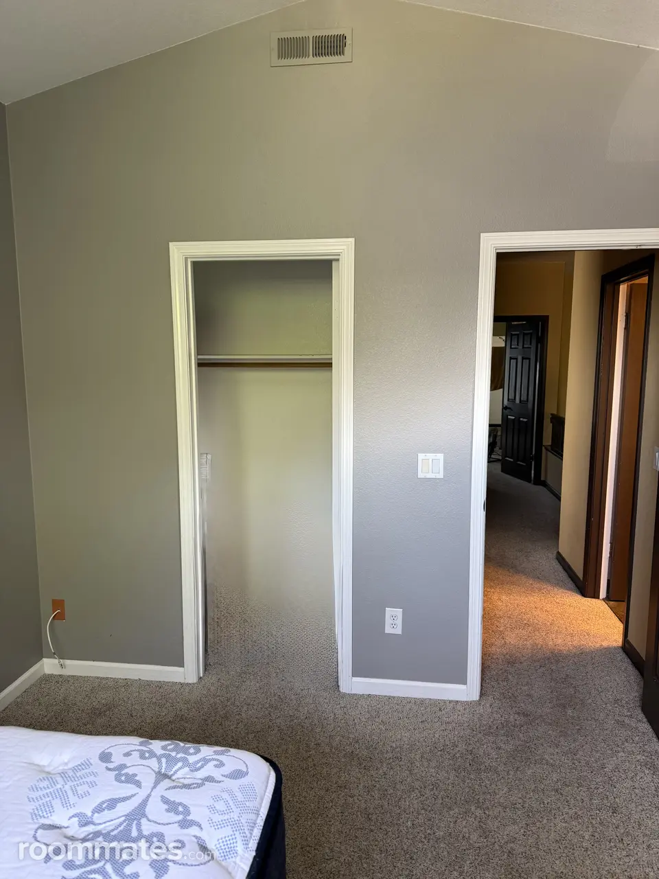 Profile photo 4 of 11