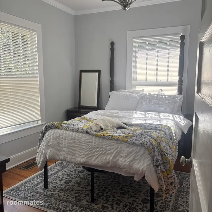 Room for rent in Statesville, NC $800, house