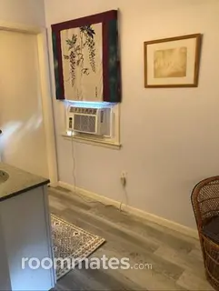 Room for rent in Waterbury, CT $1200, house