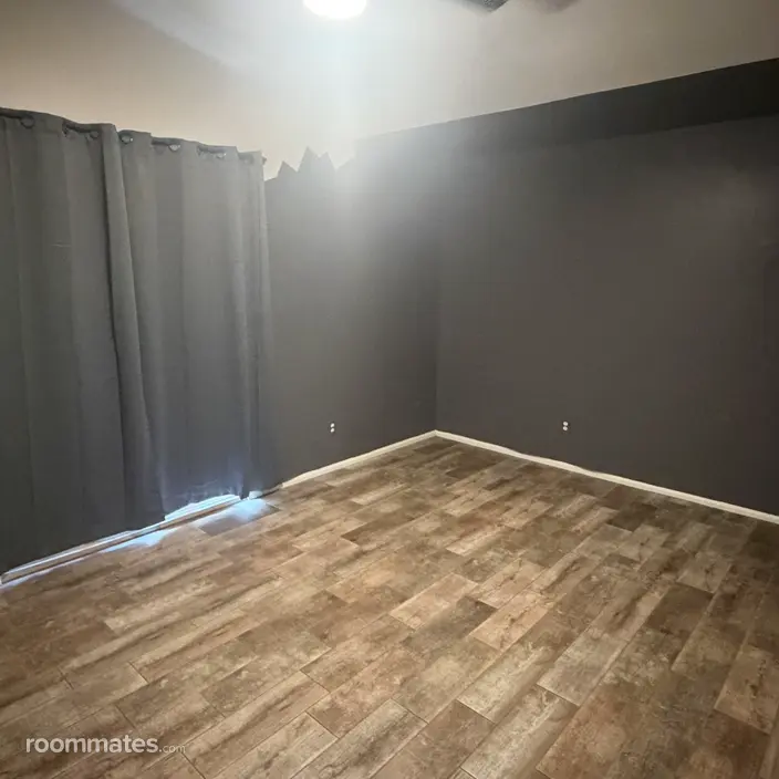 Room for rent in Phoenix, AZ $1000, house