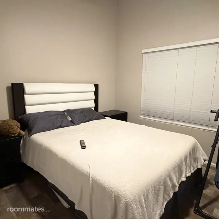 Room for rent in Phoenix, AZ $1150, house
