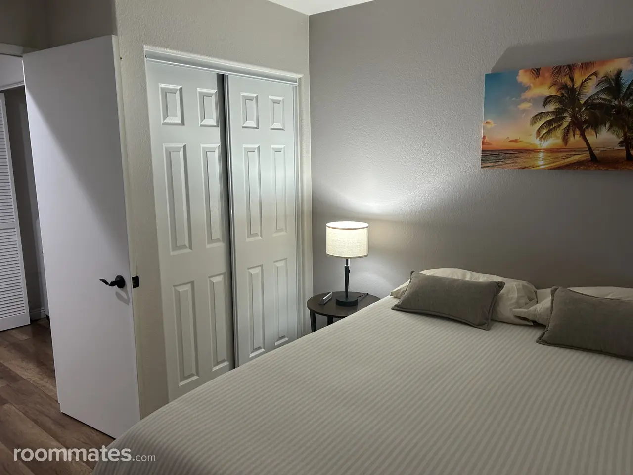 Profile photo 2 of 4