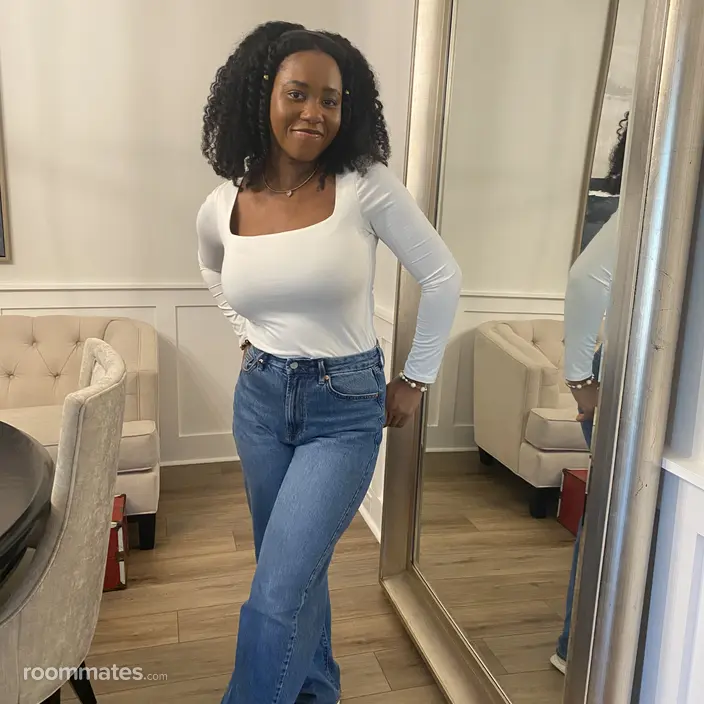 Roommate looking Queens, NY, $1600