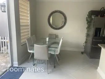 Room for rent in Orlando, FL $700, townhouse