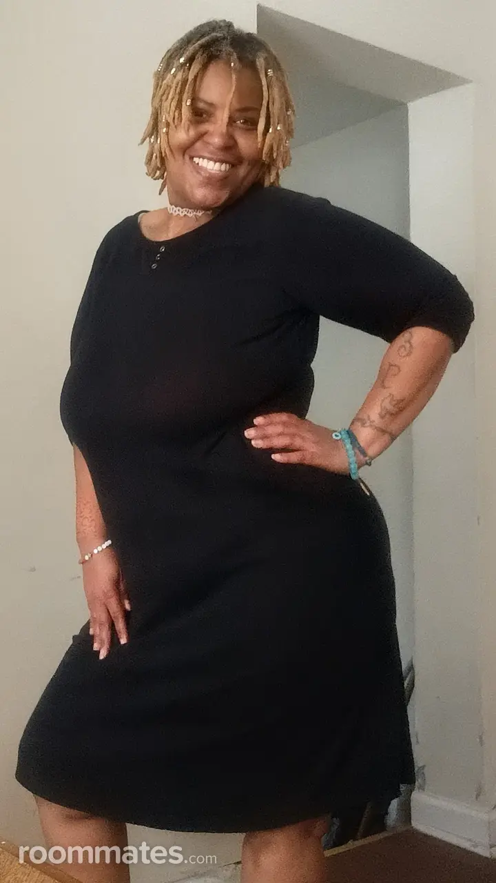 Profile photo 3 of 11