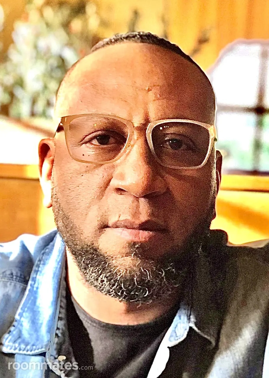 Profile photo 4 of 7