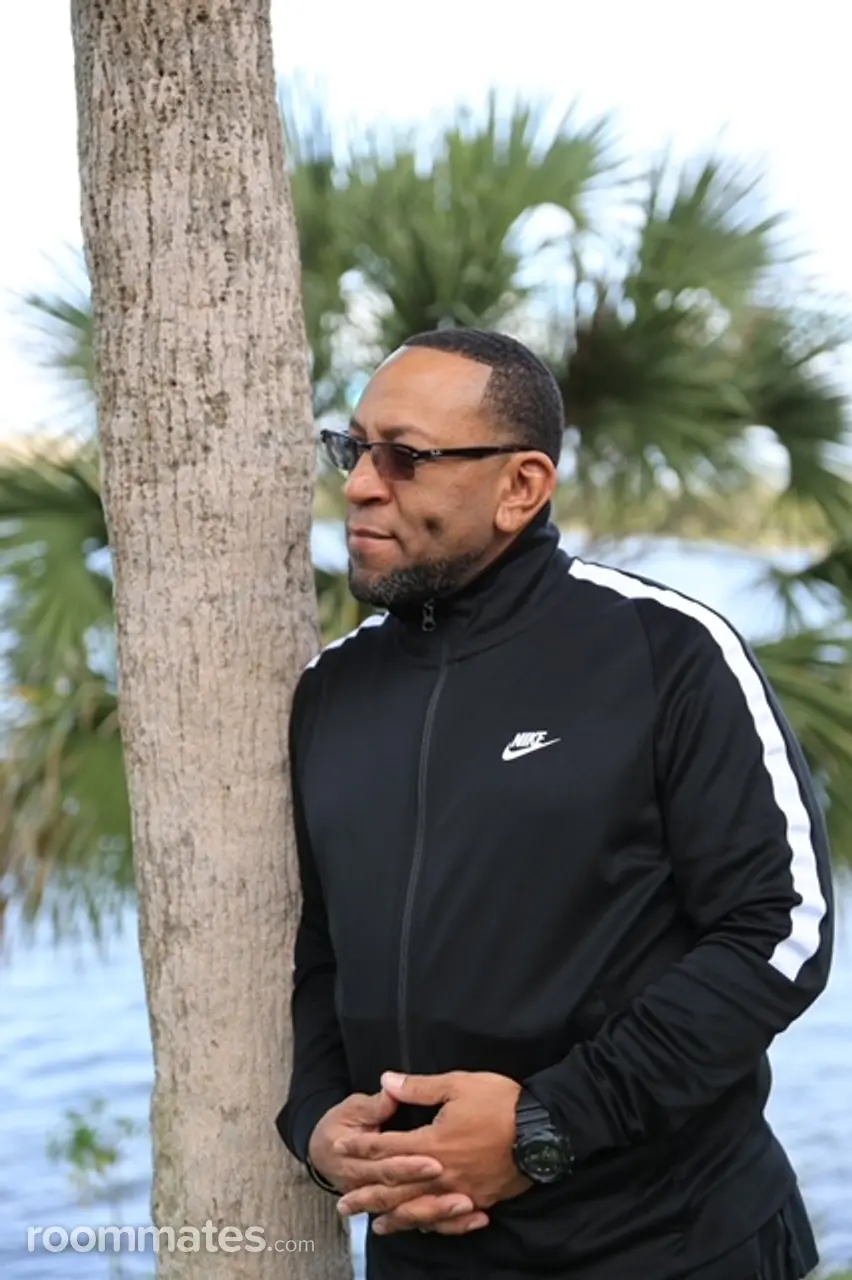 Profile photo 3 of 7