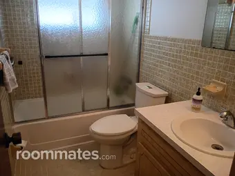 Room for rent in Tamarac, FL $750, house