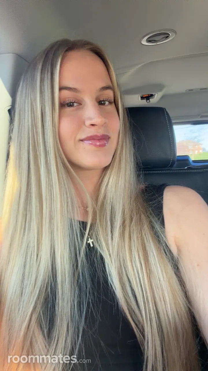 Profile photo 3 of 4