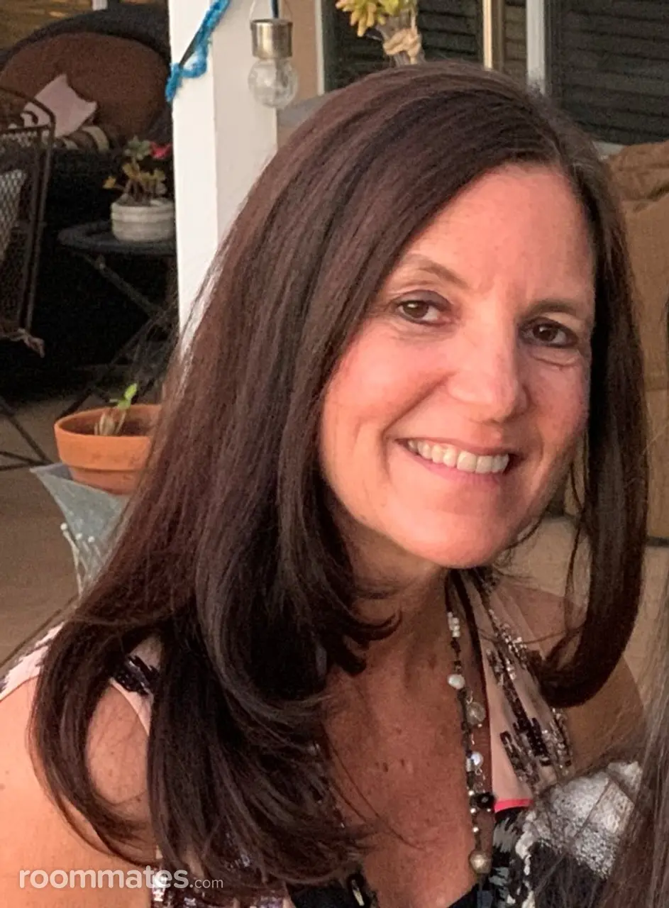 Profile photo 4 of 4