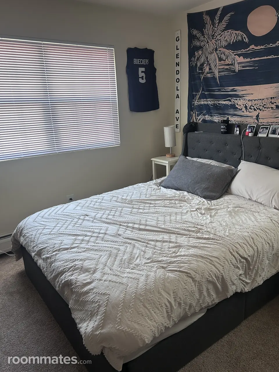 Profile photo 7 of 10