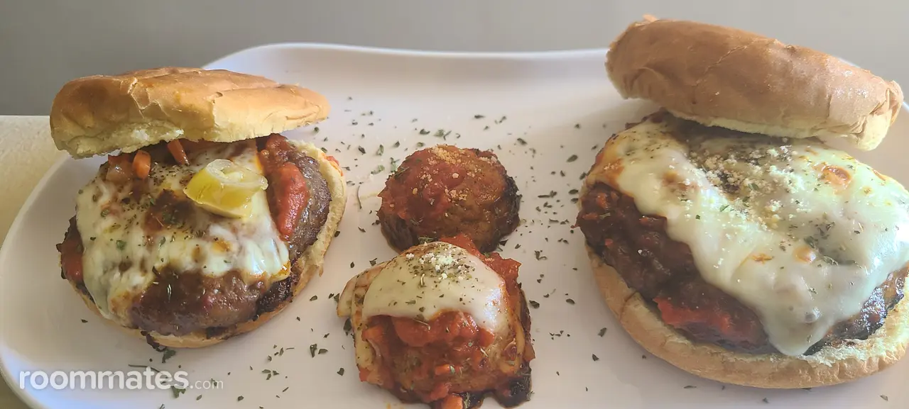 Profile photo 7 of 10