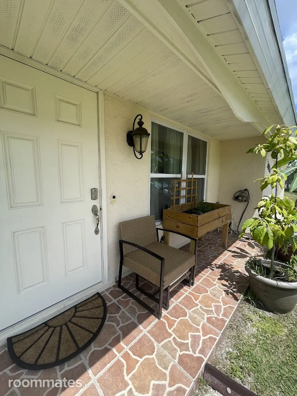 Profile photo 3 of 14