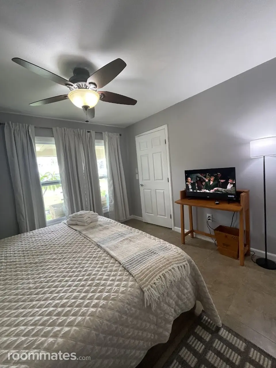 Profile photo 5 of 14