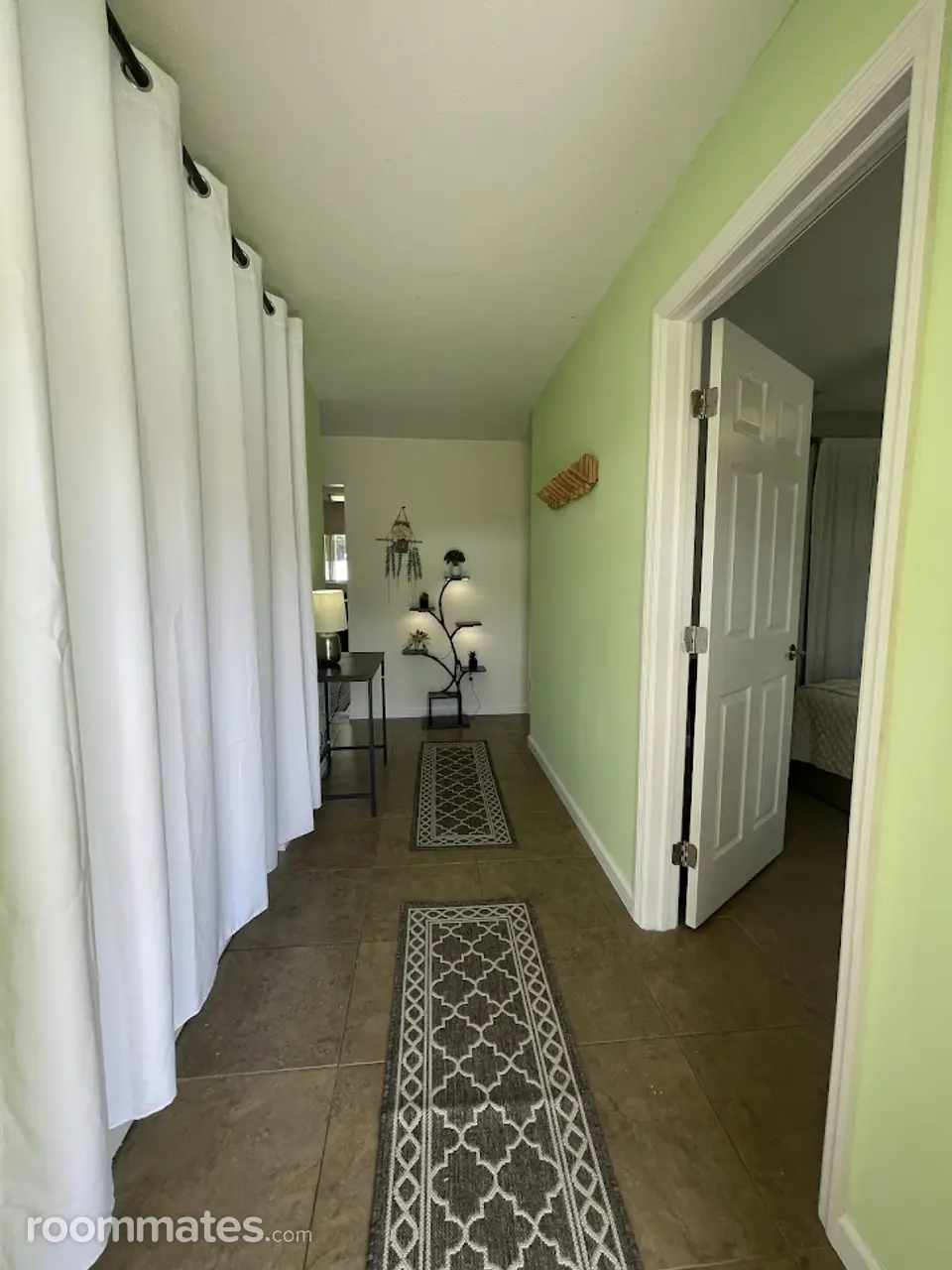 Profile photo 4 of 14