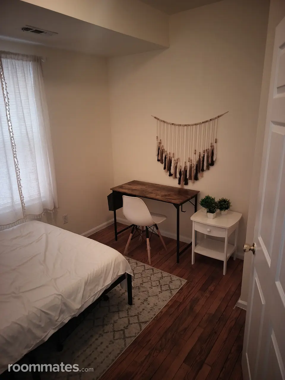 Profile photo 6 of 8