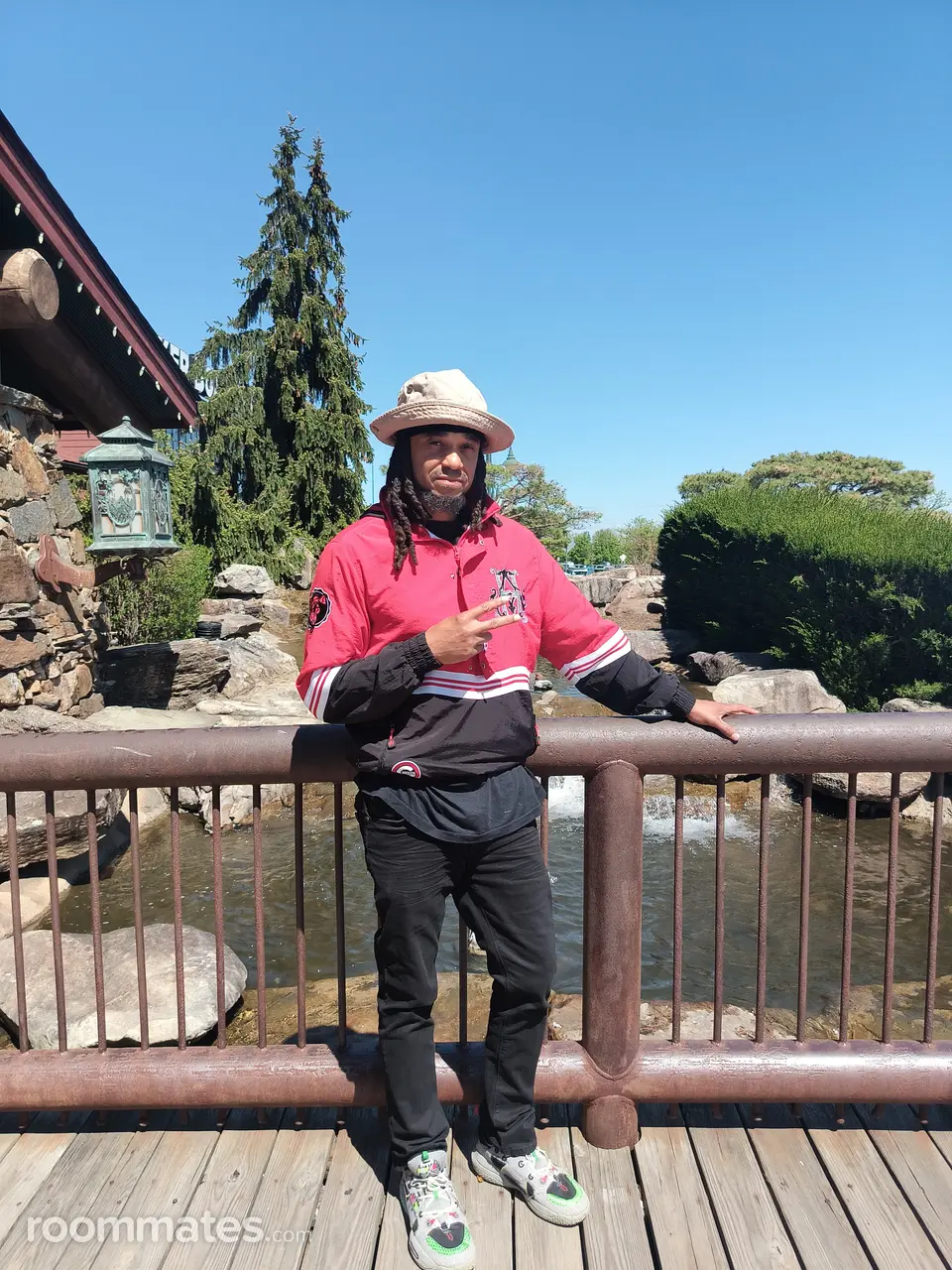 Profile photo 8 of 8