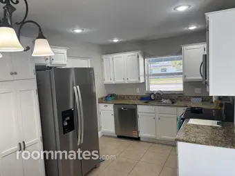 Room for rent in Orlando, FL $1000, house