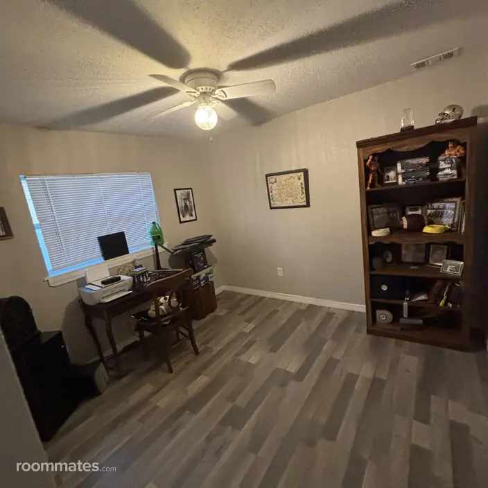 Room for rent in Orlando, FL $900, house