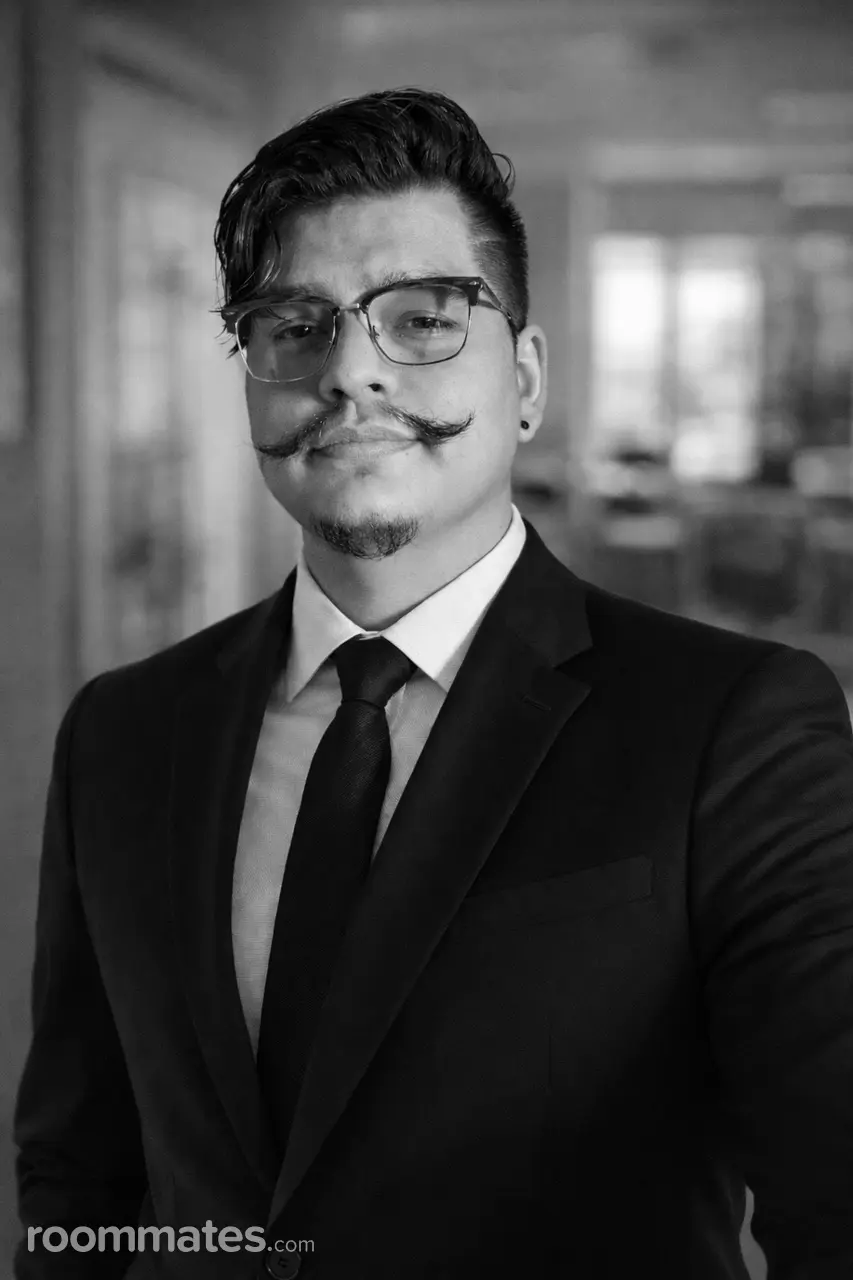 Profile photo 9 of 9