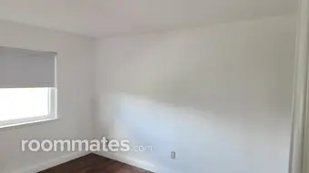 Room for rent in Riverside, CA $1200, house