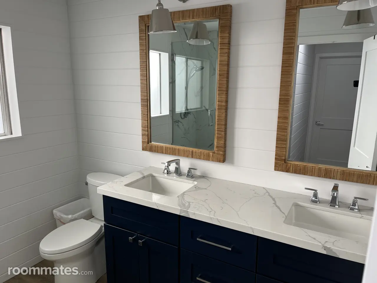 Profile photo 3 of 9