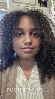 Roommate looking Anaheim, CA, $1000