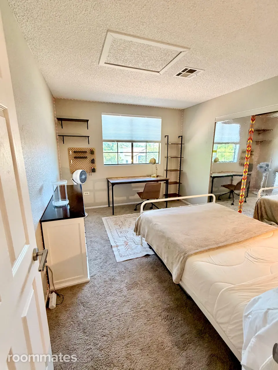 Profile photo 2 of 11