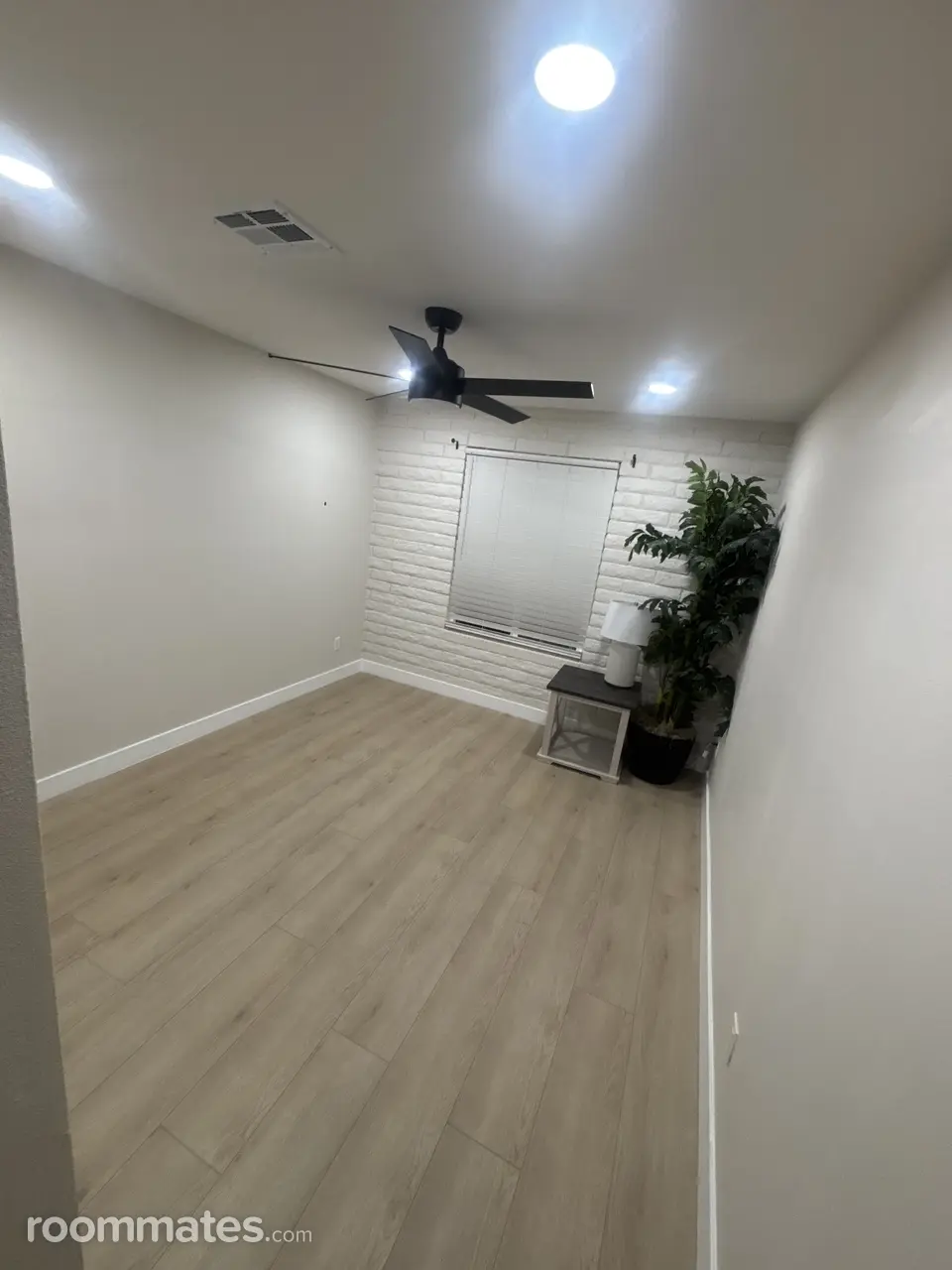 Profile photo 3 of 5